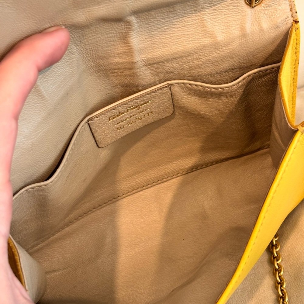 Salvatore Ferragamo Gancini Yellow Leather Flap Chain Shoulder / Crossbody Bag - Picture 11 of 15